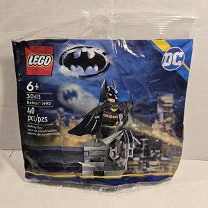 LEGO DC Batman 30653 Batman 1992 Minifigure Polybag 40 pcs Sealed